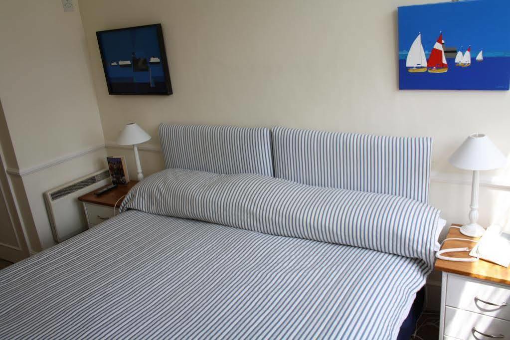 The Seaview Hotel And Restaurant Esterno foto