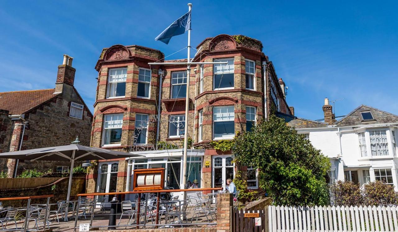 The Seaview Hotel And Restaurant Esterno foto
